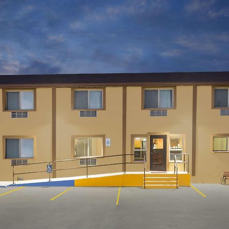 Super 8 By Wyndham Diamondville Kemmerer Exterior photo